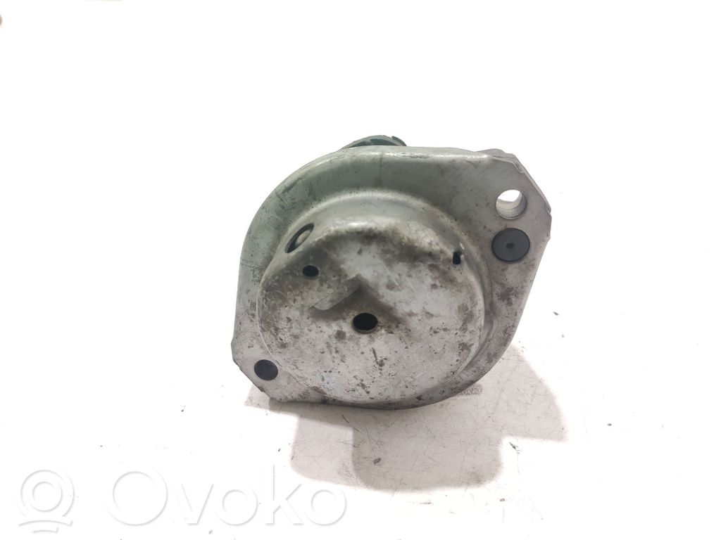 Dzinēja spilvens   6761090,586310