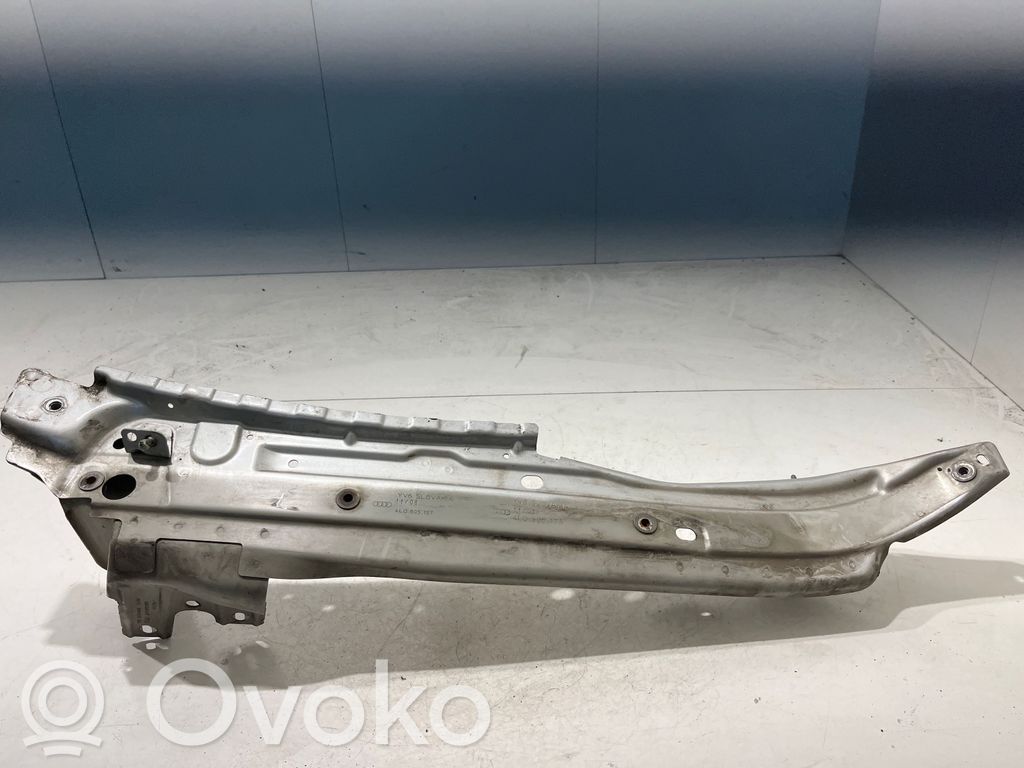 Audi Q7 4L Laikiklis sparno 