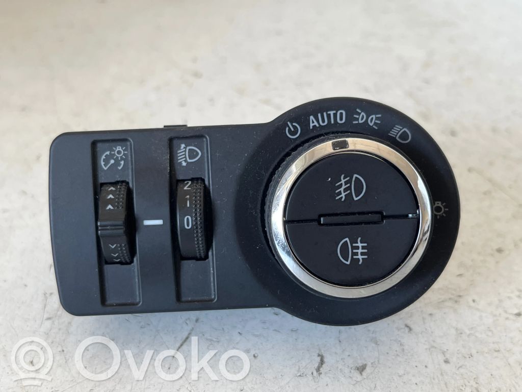 Opel Mokka Light switch 