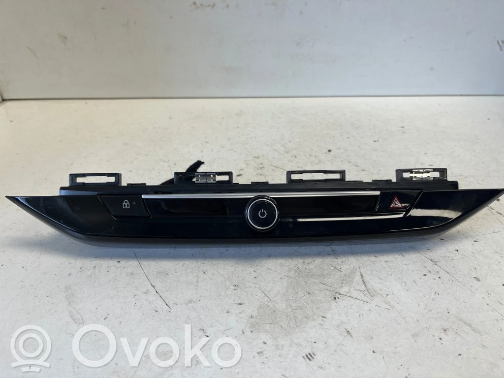Opel Mokka B Panel radia 