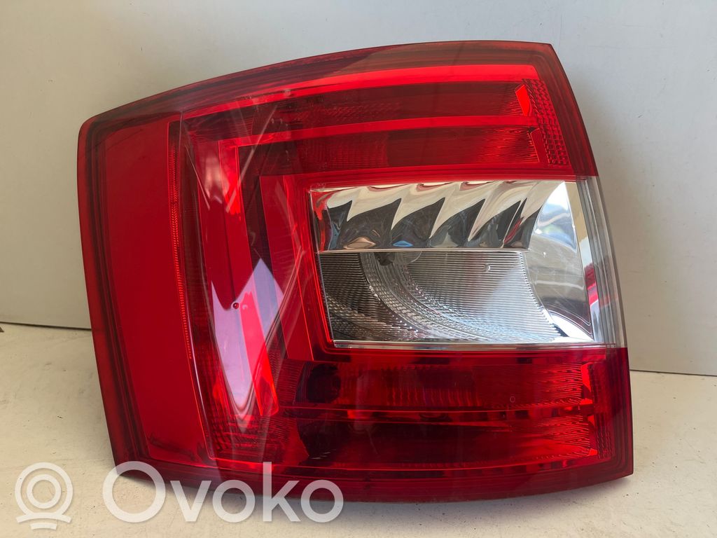 Skoda Octavia Mk3 (5E) Lampa tylna 