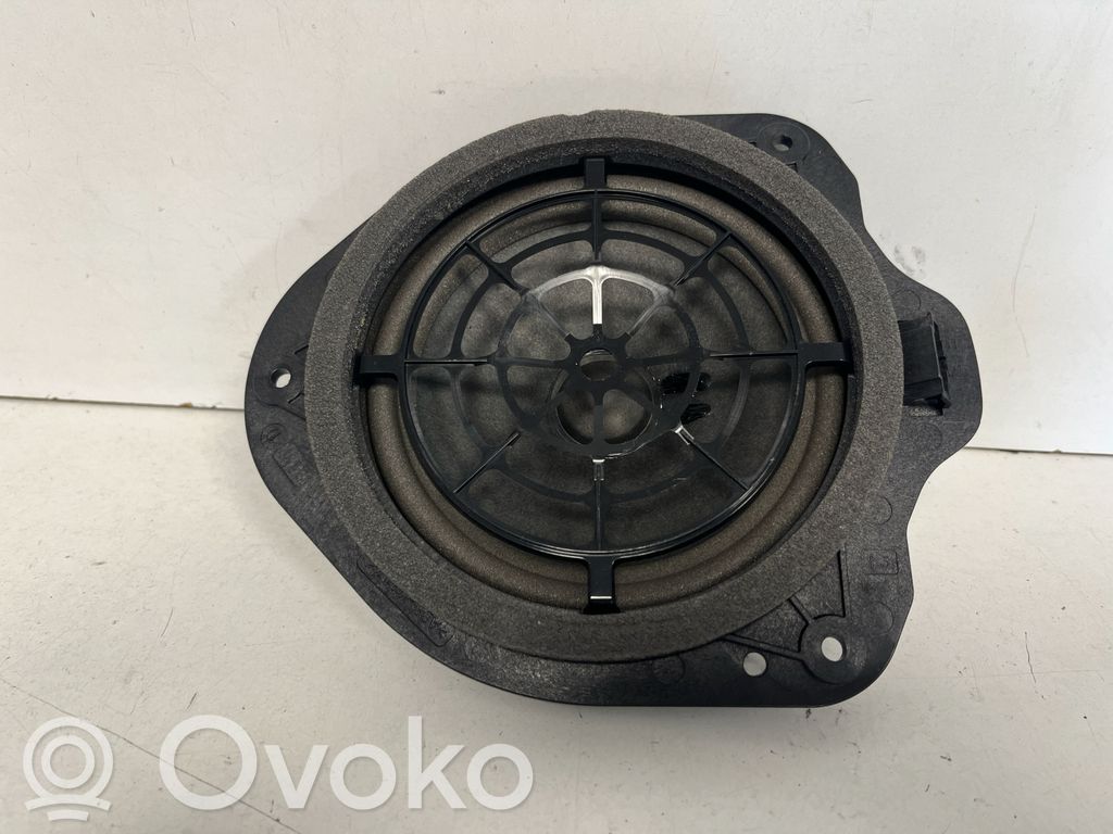 Audi A5 Lautsprecher Tür hinten 