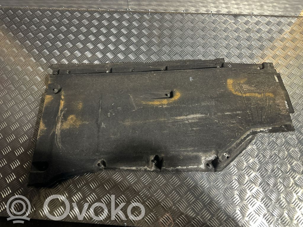 Audi A5 Protección inferior lateral 