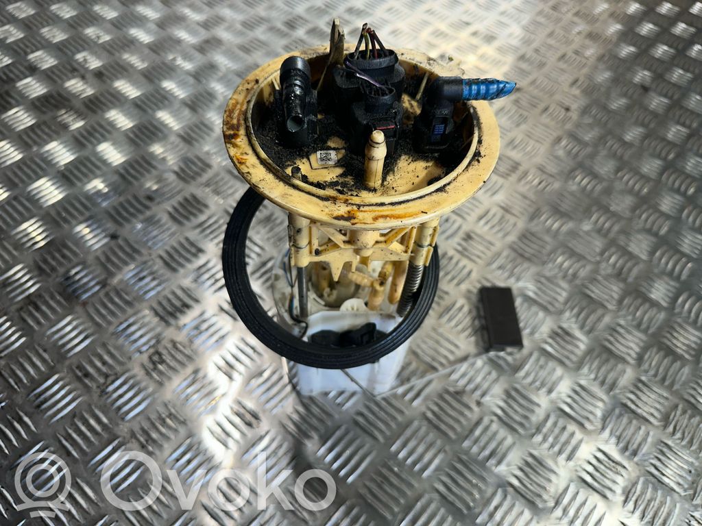 Volkswagen Tiguan Bomba interna de combustible 