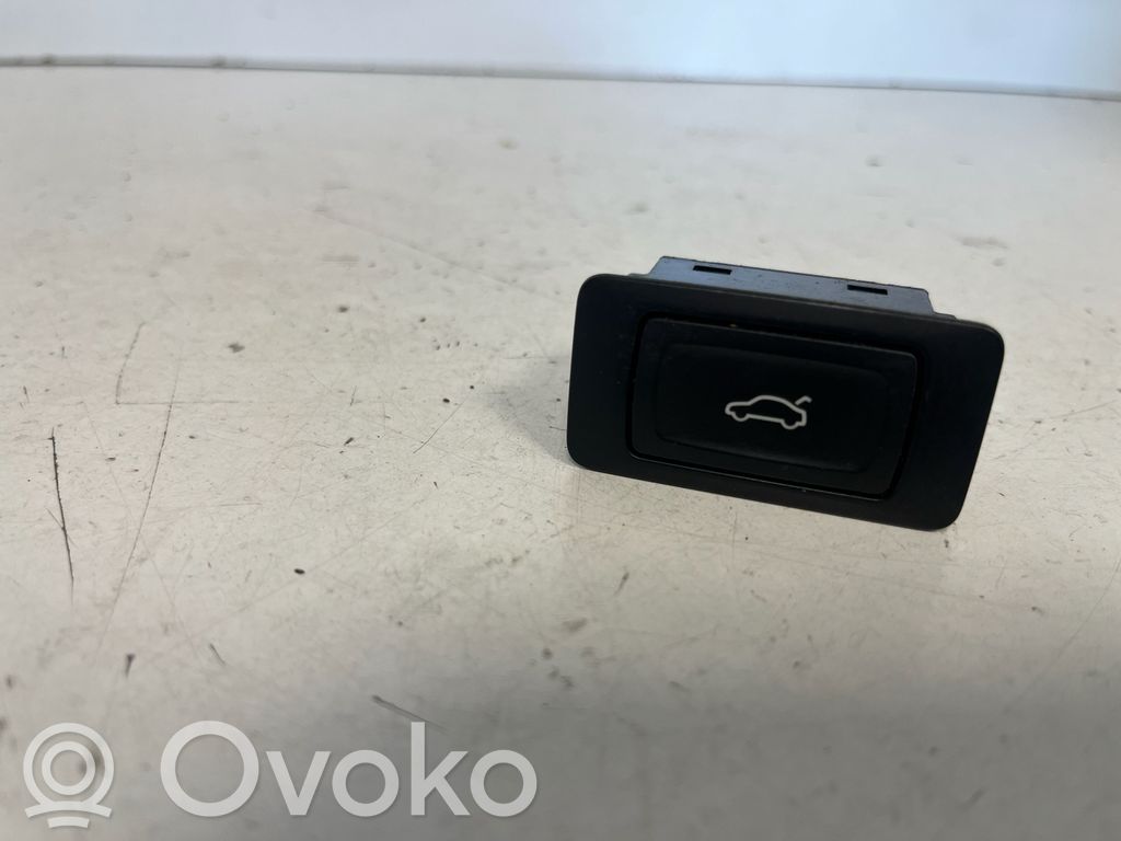 Przycisk otwierania klapy bagażnika   4G0959831A,10091164,30052015