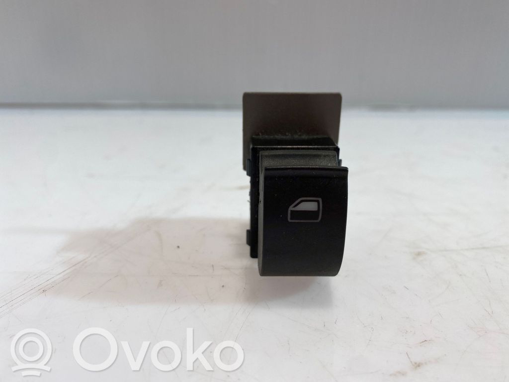 Audi A6 S6 C5 4B Electric window control switch 