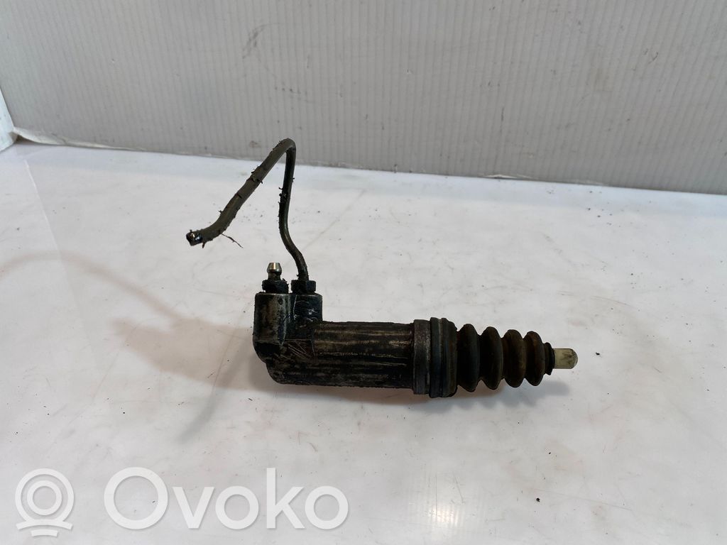 Volkswagen PASSAT B5 Kytkimen apusylinteri 