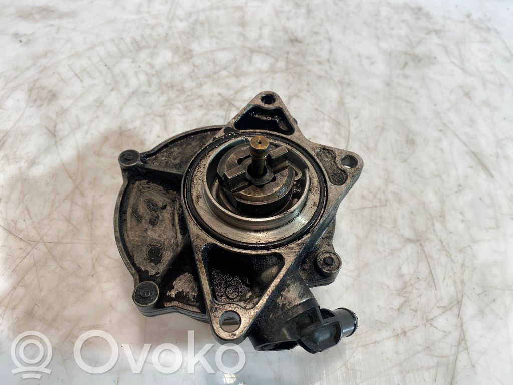 Audi A6 S6 C5 4B Bomba de vacío 