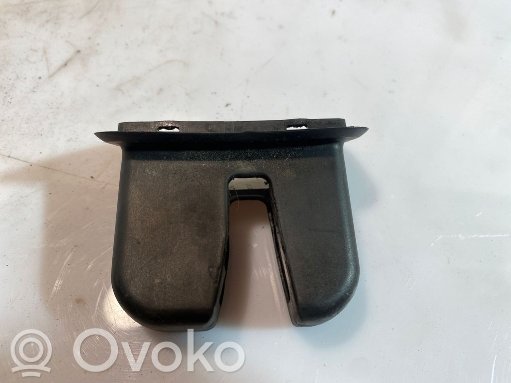 Osłona rygla zamka klapy tylnej   4E0827520A,4E0827520,4E082752001C