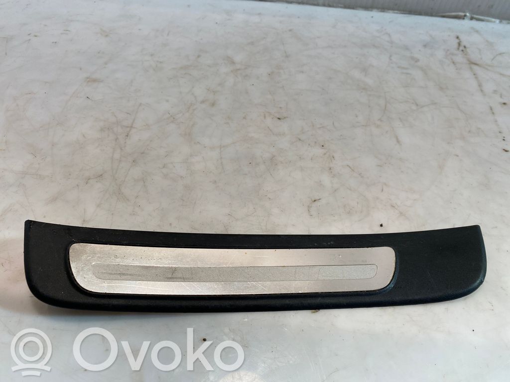 Audi A4 S4 B8 8K Listwa progowa tylna 