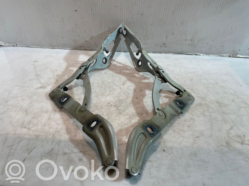 BMW 3 E90 E91 Tailgate/trunk/boot hinge 