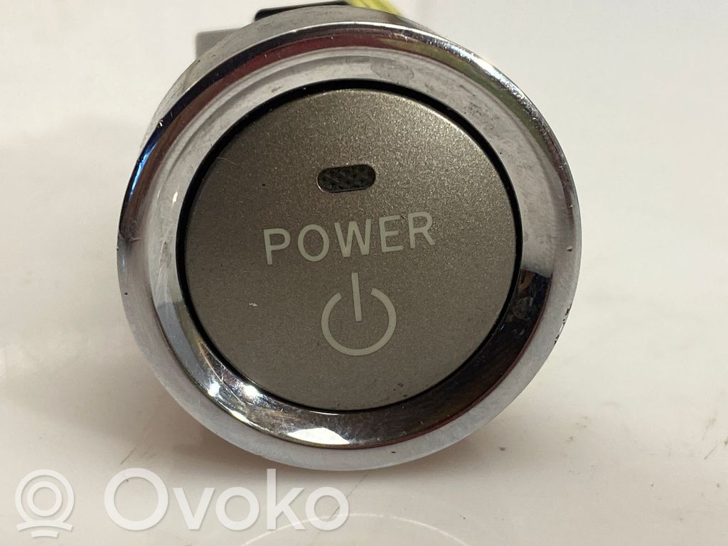 Toyota Prius (XW30) Interruptor de encendido/apagado del motor 