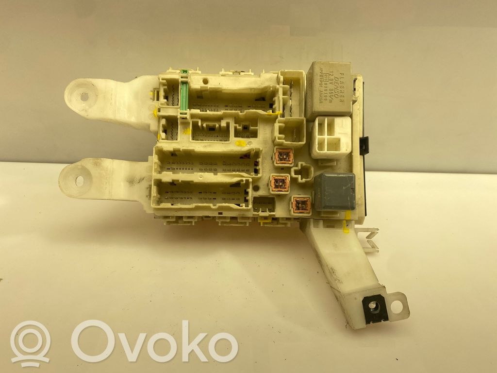 Toyota Auris 150 Módulo de fusible 