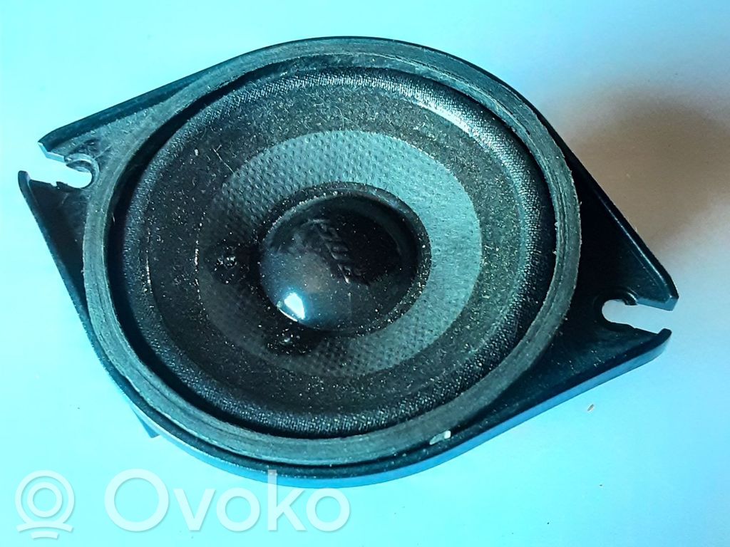 Audi A8 S8 D3 4E Paneelikaiutin 