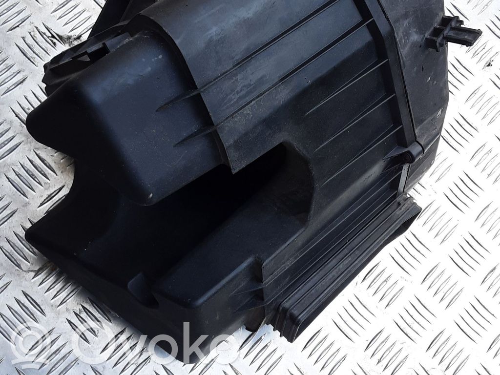 Audi A8 S8 D3 4E Air filter box 