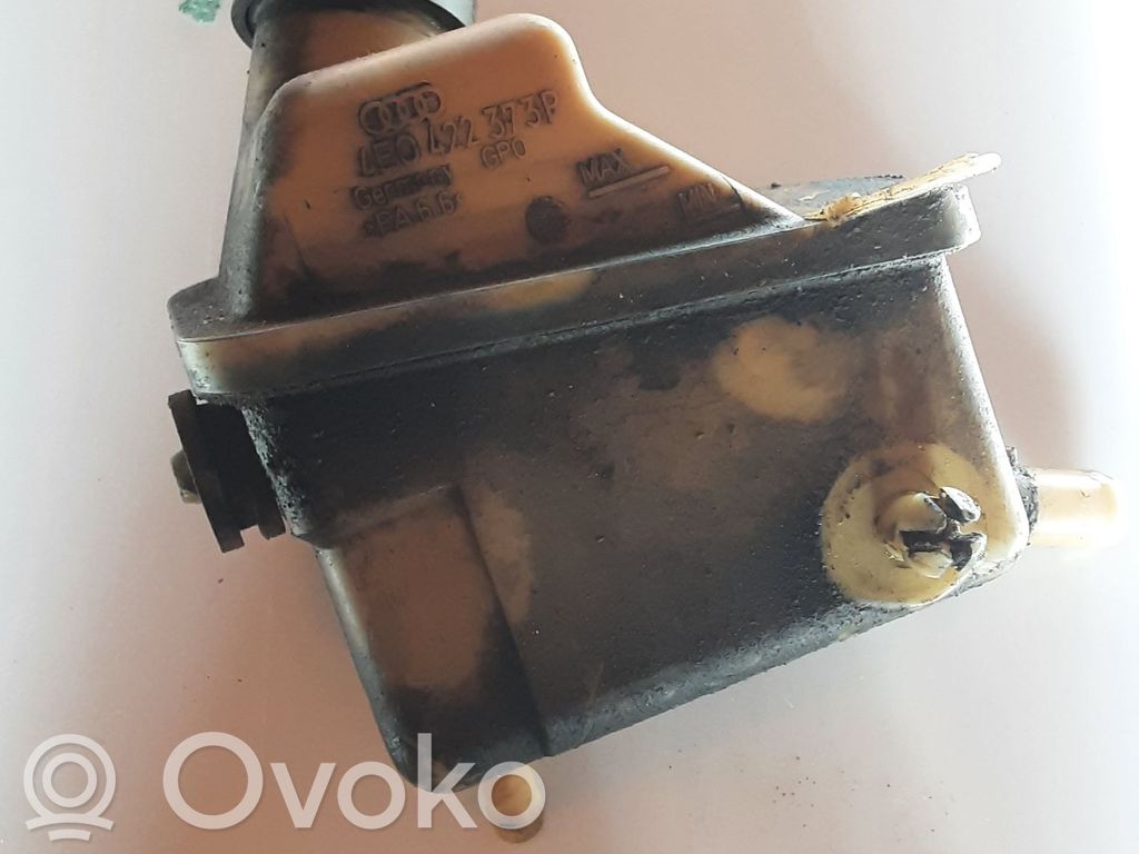 Audi A8 S8 D3 4E Stūres pastiprinātāja šķidruma tvertne 