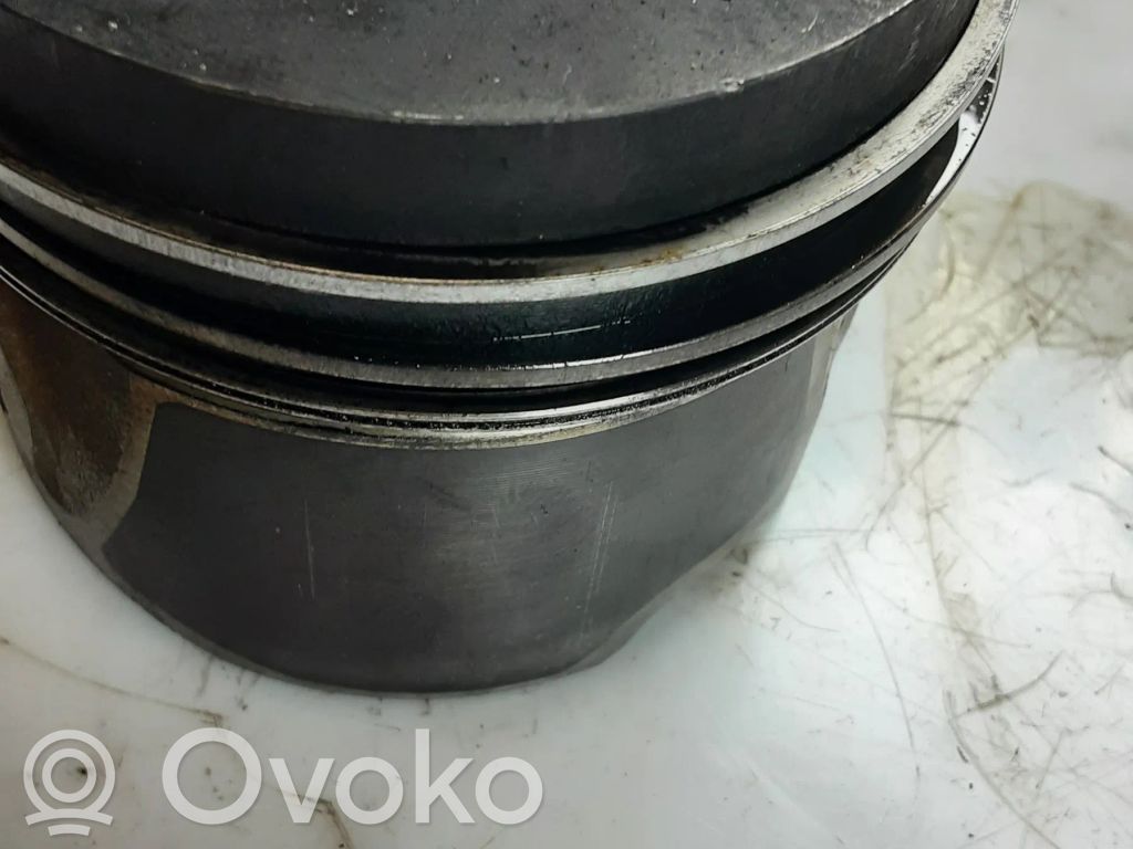 Audi A6 S6 C7 4G Piston 