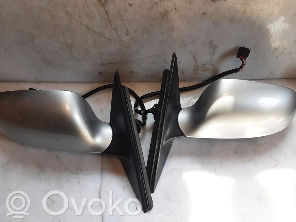 Audi A4 Allroad Front door electric wing mirror 