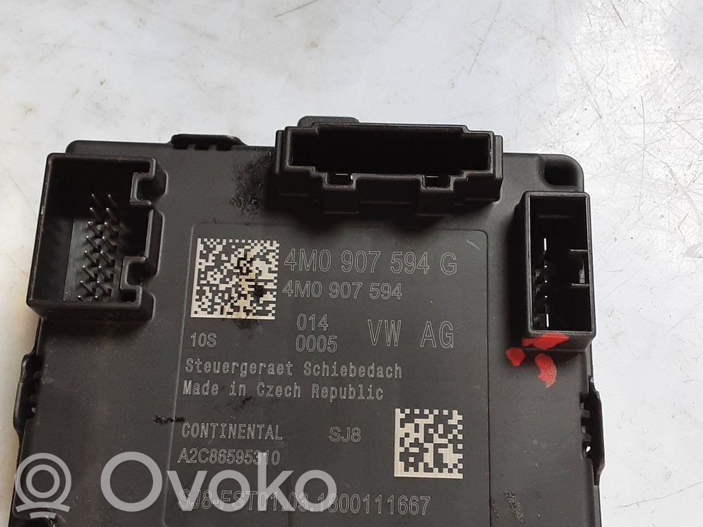 Audi Q7 4M Unité de commande / module de toit ouvrant 