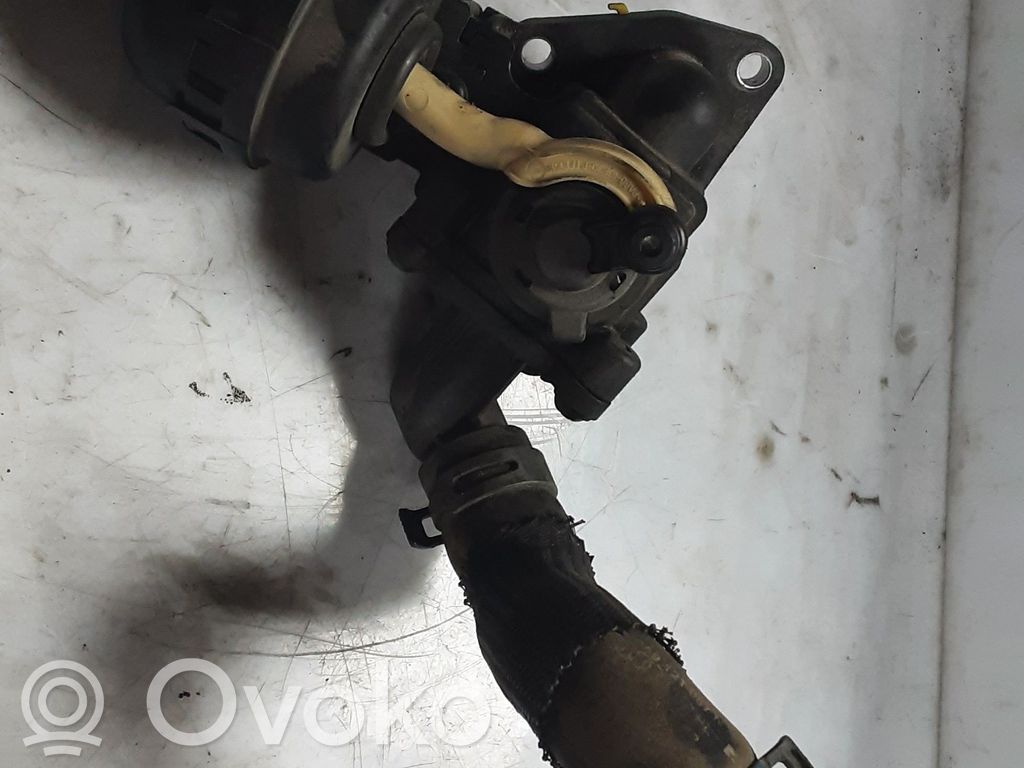 Audi Q7 4M Engine coolant pipe/hose 