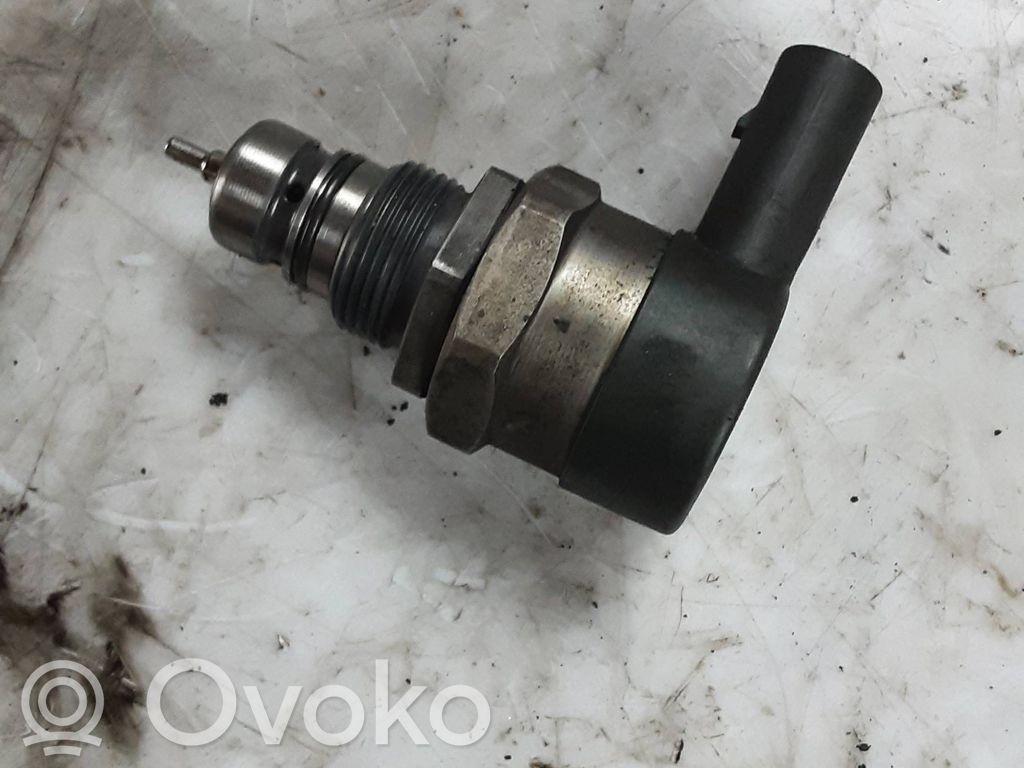 Audi A6 S6 C7 4G Linea principale tubo carburante 
