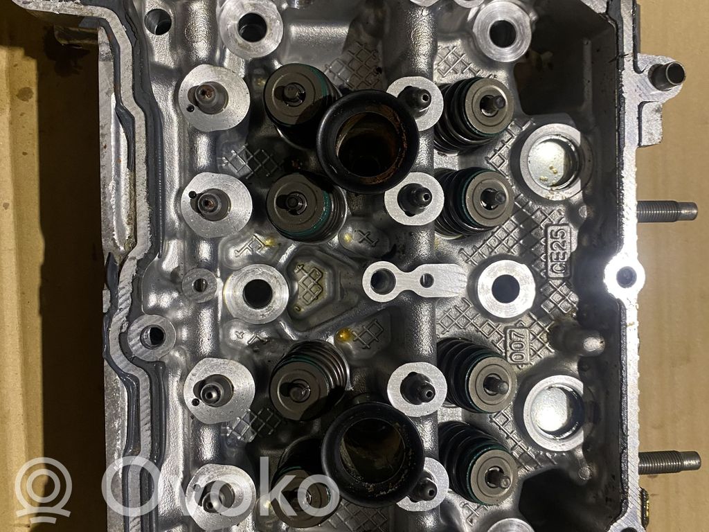 Engine head   11039AC710