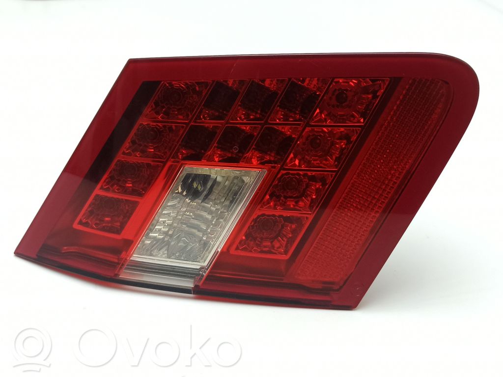 Mercedes-Benz E W212 Lampy tylnej klapy bagażnika 