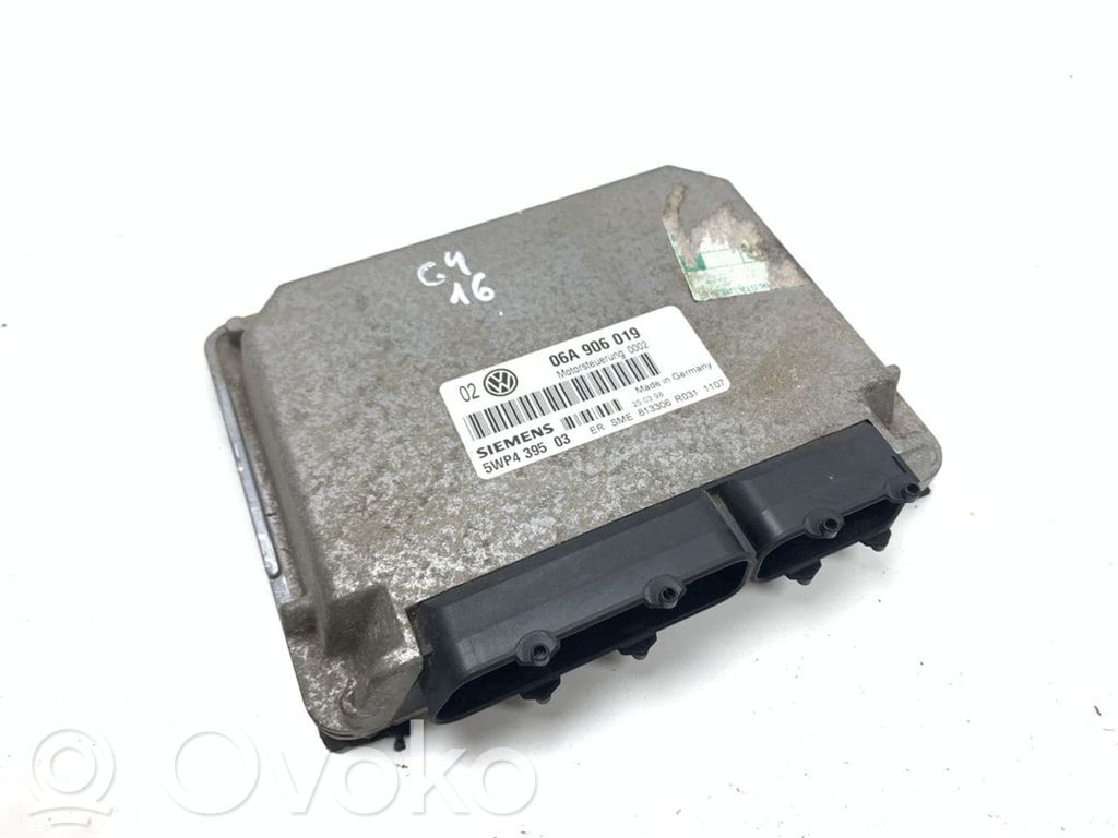 Engine control unit/module   06A906019,5WP439503