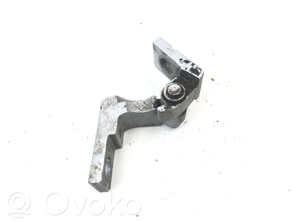 Volkswagen PASSAT B5.5 Front door upper hinge 