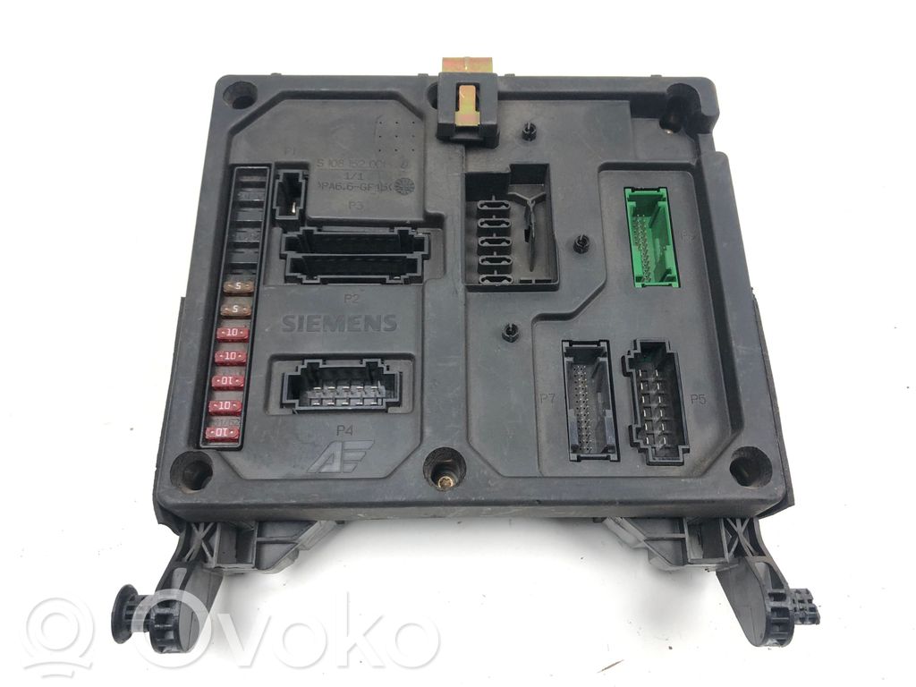 Volkswagen Sharan Módulo de fusible 