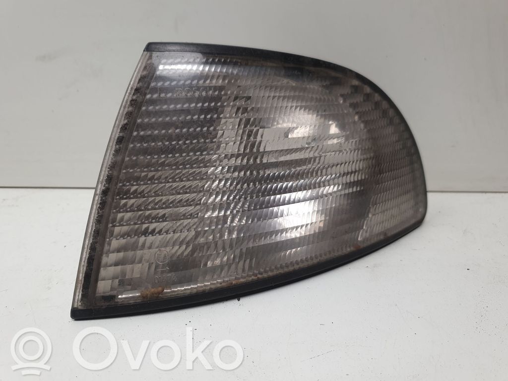 Audi A4 S4 B5 8D Front indicator light 