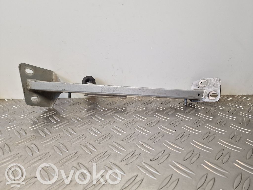 Laikiklis sparno   4E0805463F
