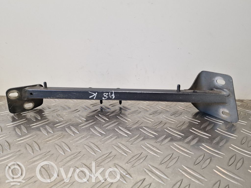 Audi A8 S8 D3 4E Laikiklis sparno 