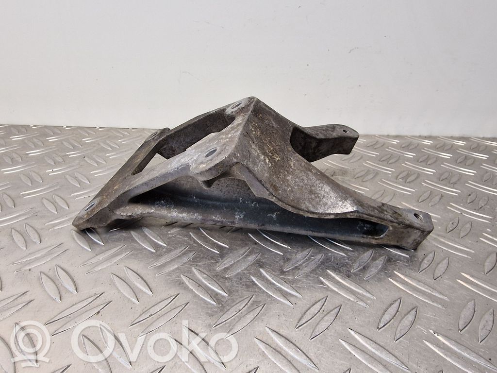 Audi A8 S8 D3 4E Gearbox mounting bracket 