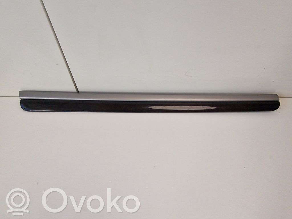 Audi A8 S8 D3 4E Aizmugurē apdare 