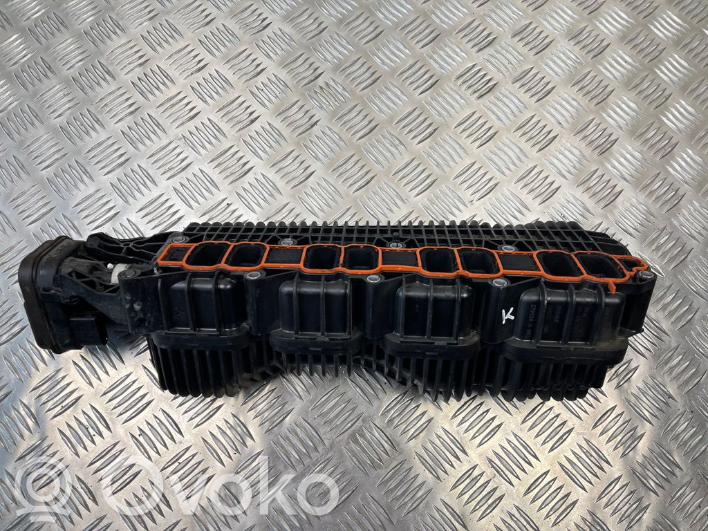 Audi SQ7 Colector de admisión 