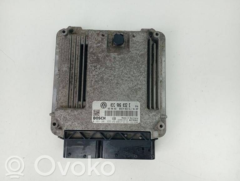 Engine control unit/module   03C906032E,0261201355