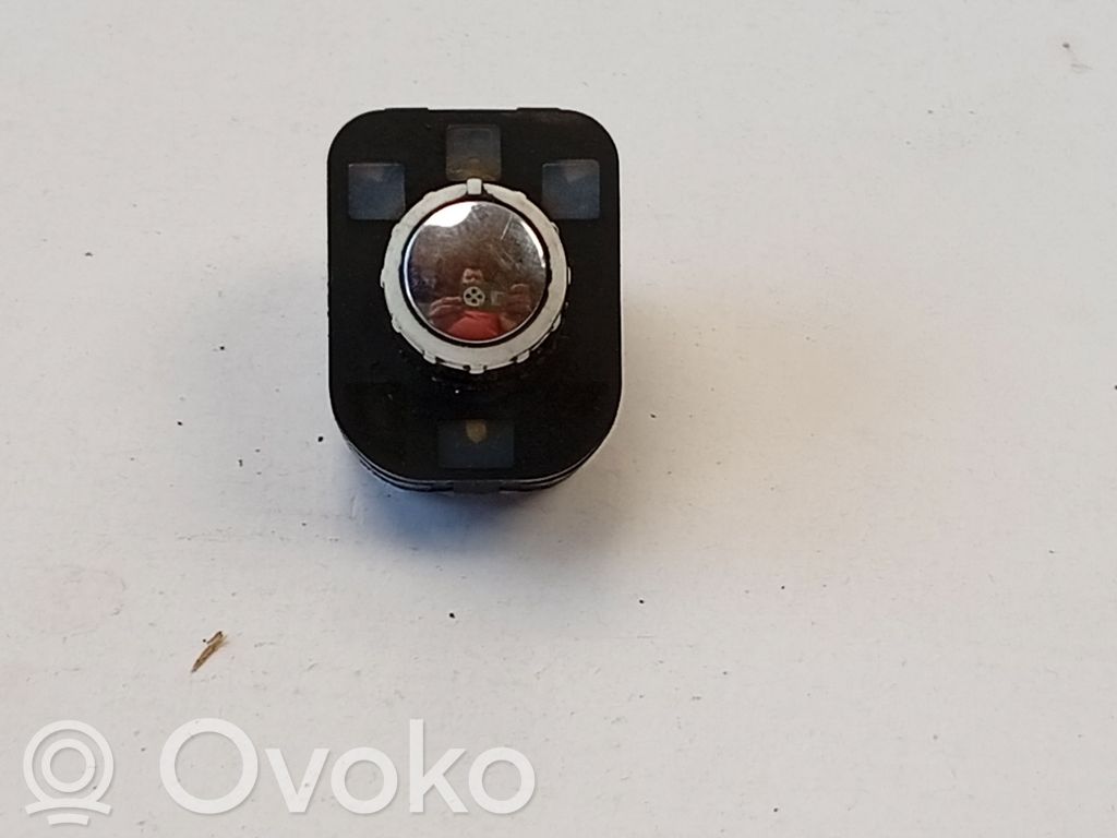 Przycisk regulacji lusterek bocznych   7L6959565A,3312