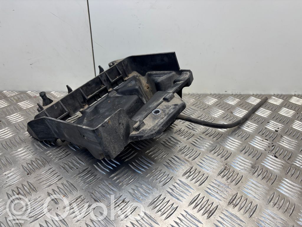 Skoda Rapid (NH) Batteriegestell 