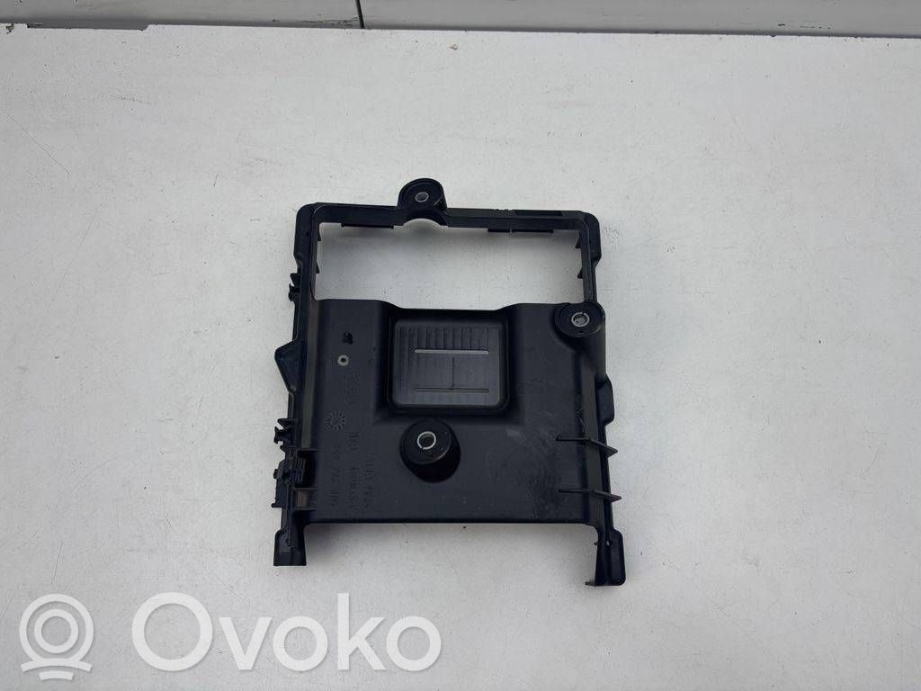 Engine control unit holder   4M0907650