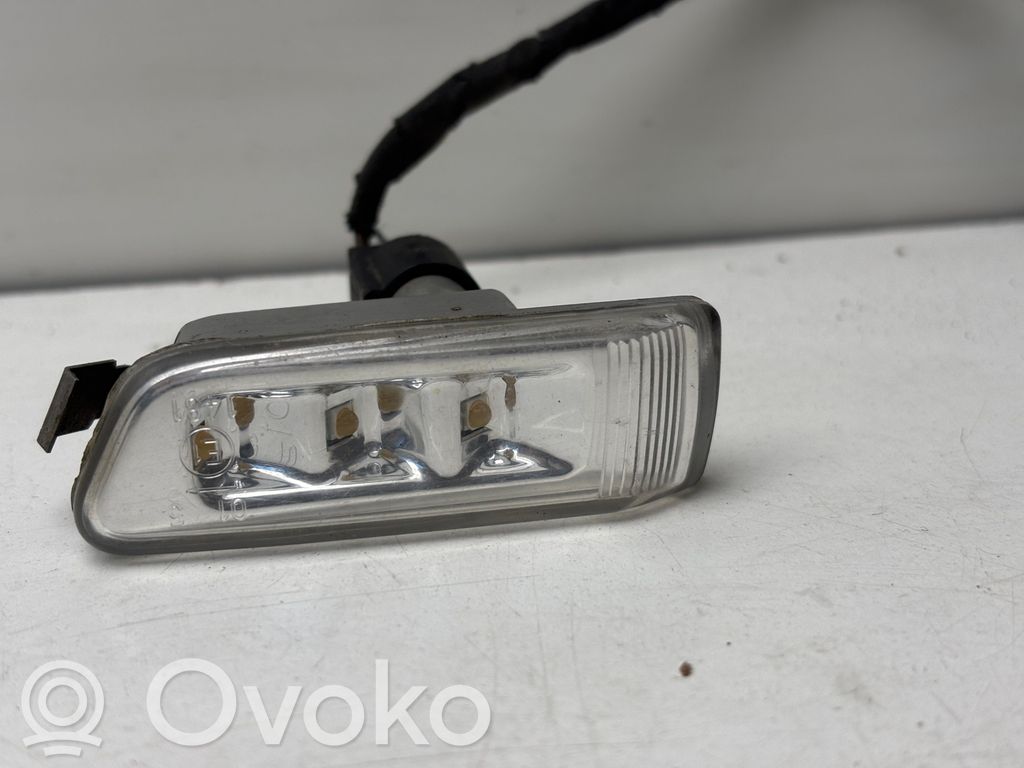 Audi A8 S8 D3 4E Seitenblinker 