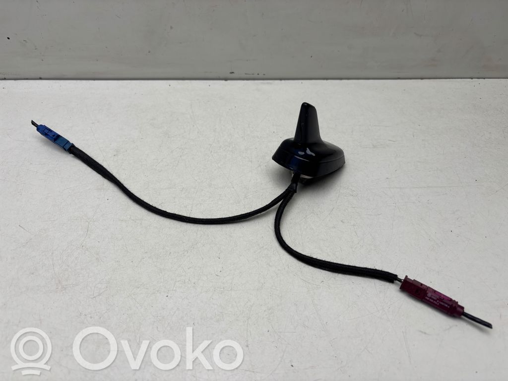GPS-pystyantenni   4F9035503F