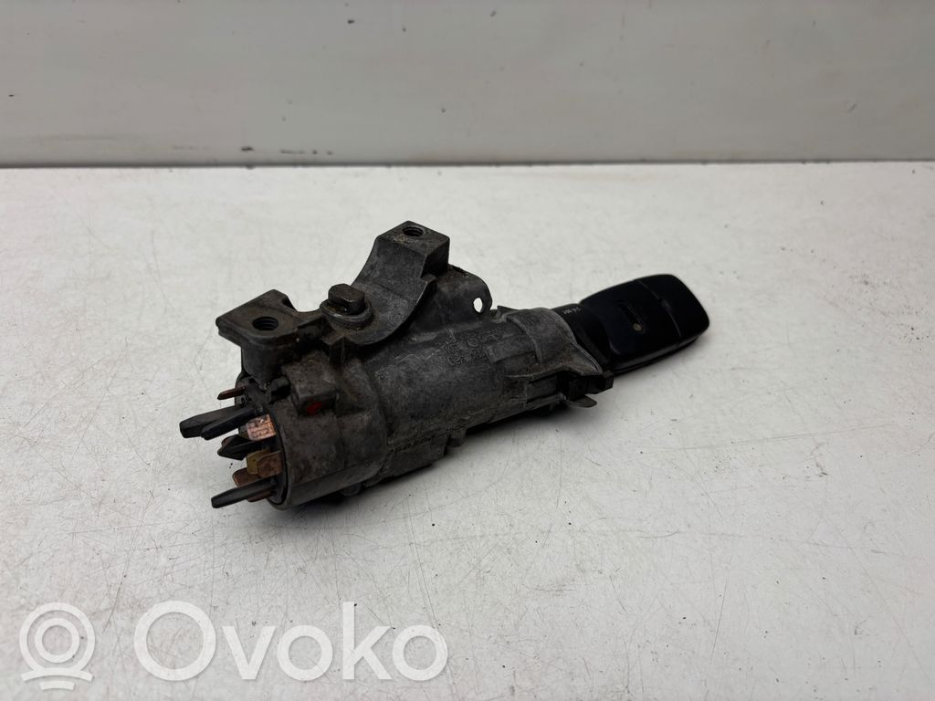 Virtalukko   4B0905851C,8Z0837231
