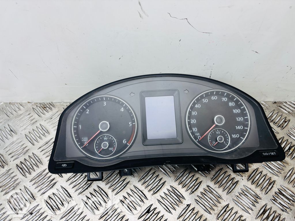 Volkswagen Golf Plus Licznik / Prędkościomierz 