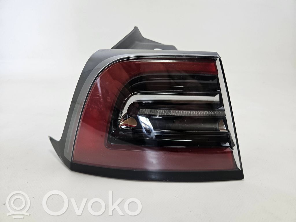 Takavalot   150208699D