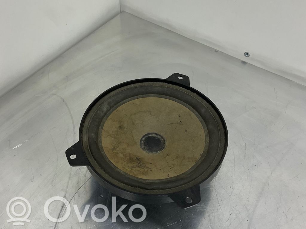 BMW 3 E46 Front door speaker 
