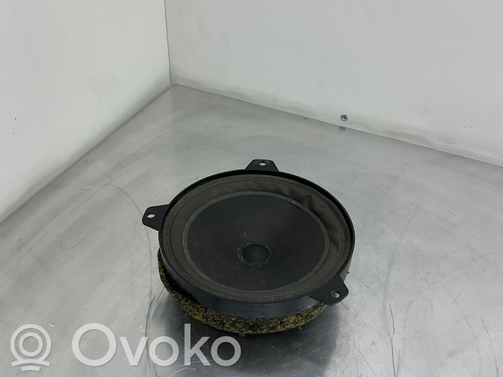 BMW 3 E46 Front door speaker 