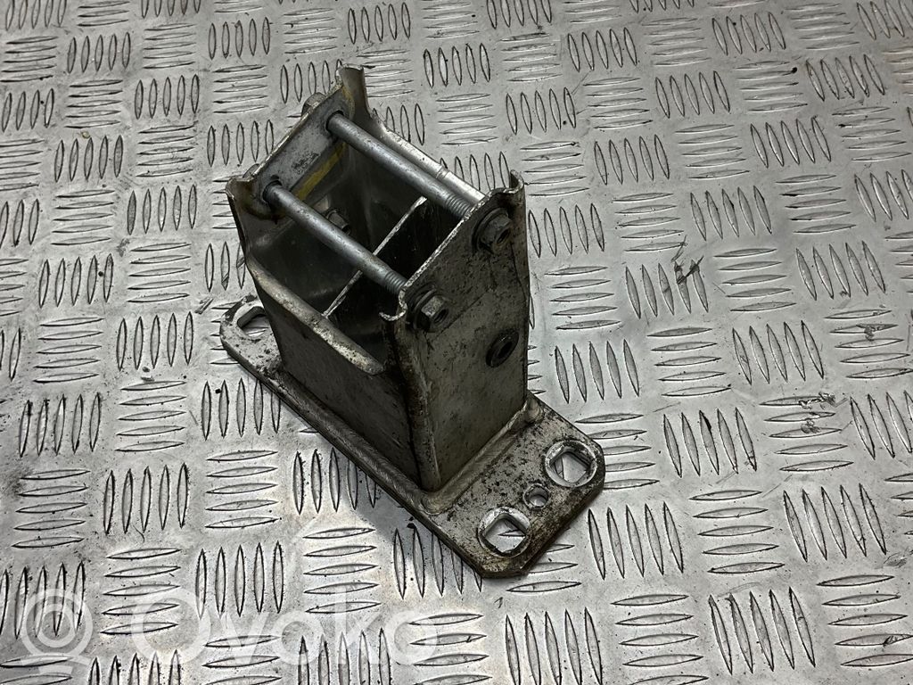BMW 5 E60 E61 Front bumper cross member 
