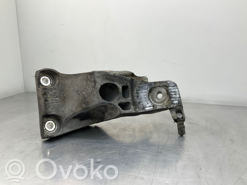 BMW 5 E60 E61 Engine mounting bracket 