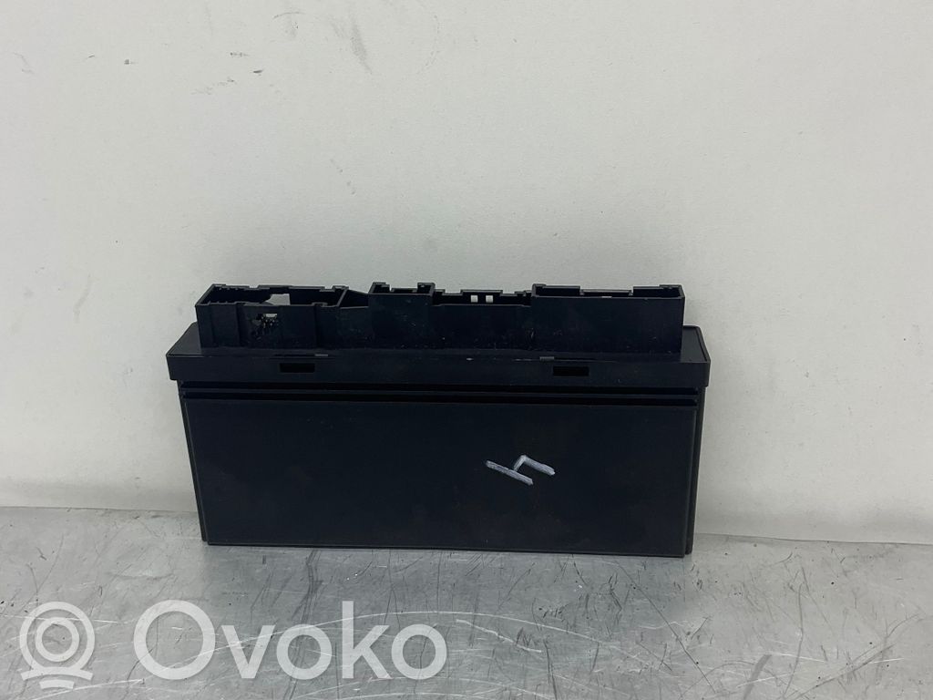 BMW 5 E60 E61 Komforta modulis 